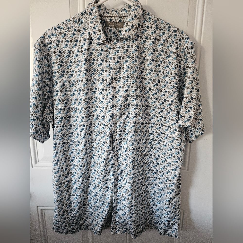 Daniel Cremieux Blue and White Geometric Shirt